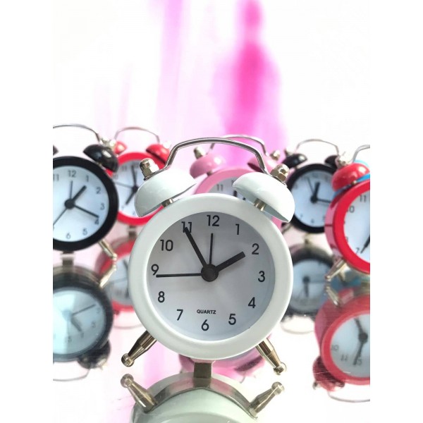 Beyaz Mini Çalar Saat - Nostlji saat- Dekoratif saat-Hediyelik mini saat